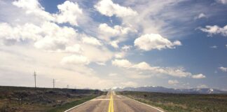 Relokace auta v Austrálii: Jak cestovat levně a dobrodružně Relokace auta v Austrálii